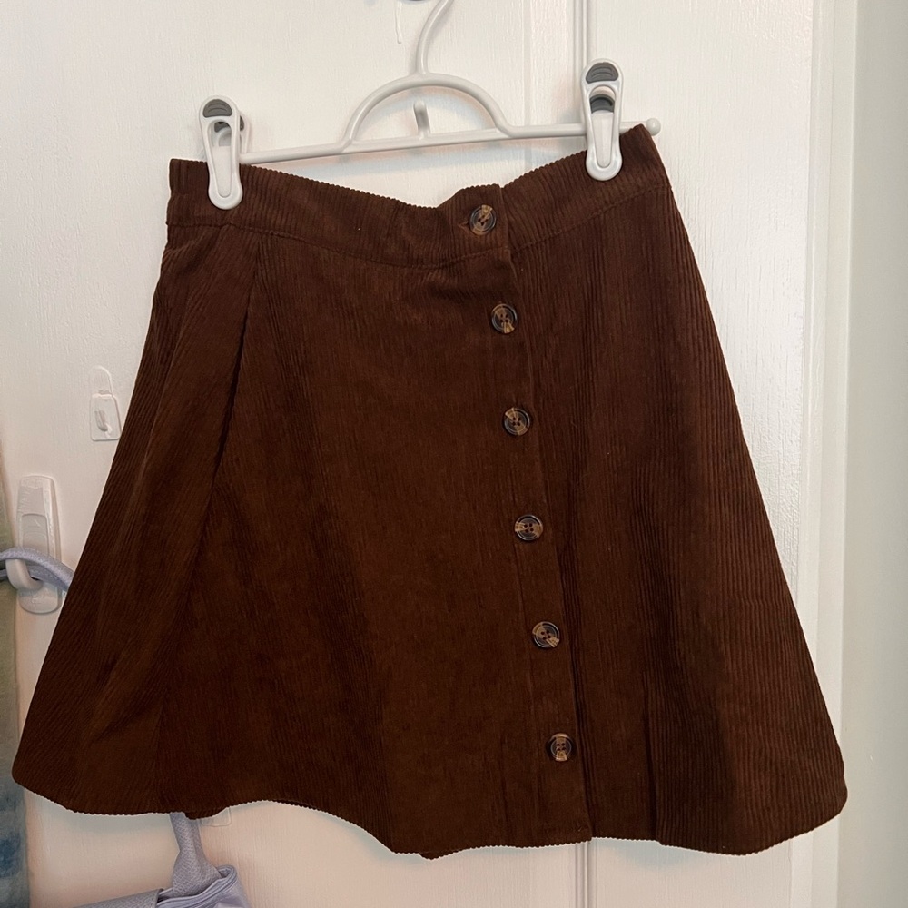 Amazon Brown A-Line Button Skirt - Picture 6 of 8